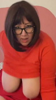 Velma is a slut for her neighbor