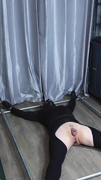 Ballbusting Piss Slav femdom bondage