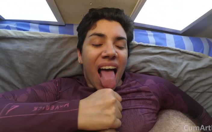 TheArtOfCum: Sveltina sul letto con la sborrata mancata
