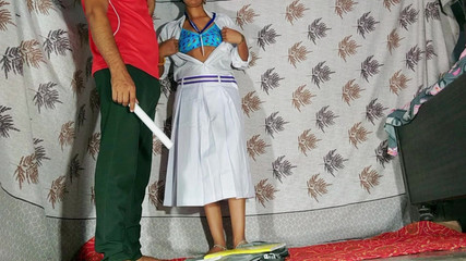 Rakul008: Une jeune étudiante indienne séduit son prof pour des examens qu'elle...