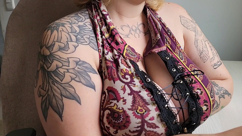 alucidfever: Kantoorvriend vindt het niet erg dat je kijkt