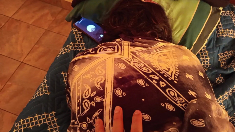 Moo DBOXXX: Curang Kristian matang, suaminya memanggilnya di telefon semasa saya mengongkeknya