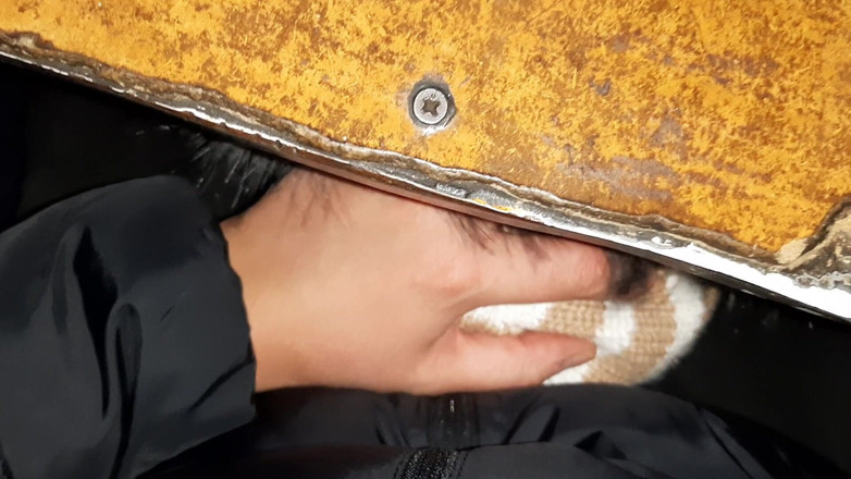 Lesbian-illusion: 기차에서 빠르게 위험한 레즈 섹스