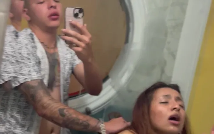 Adellas374: I fuck a stranger at a private party