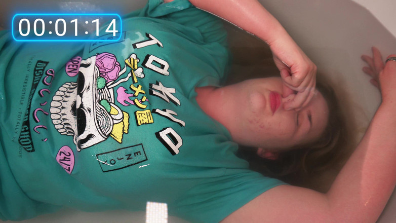 JessieHH: Sfw segurando minha respiração debaixo d'água desafio 4k 60fps grátis