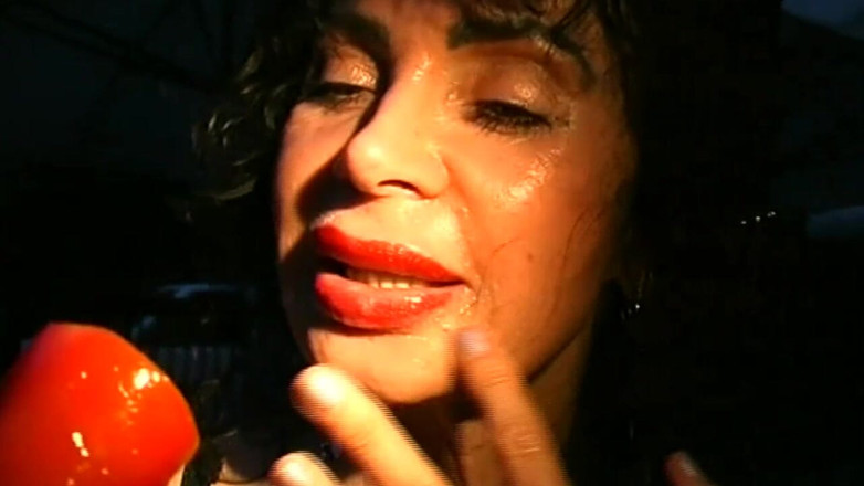 My real dirty life: Tato MILF Dává Rajčata Kouření