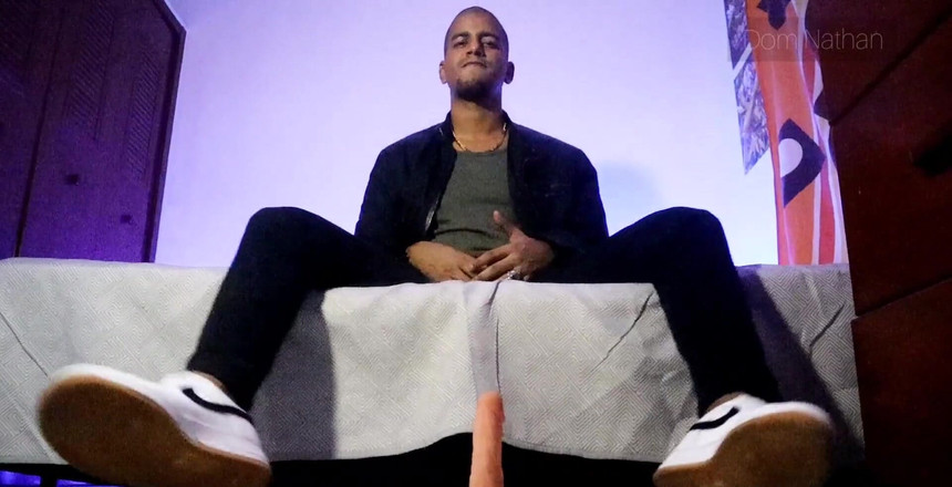 Smoker Master: ハードCBT、唾と言葉による屈辱、罰を演じる最良の方法。SFWです。