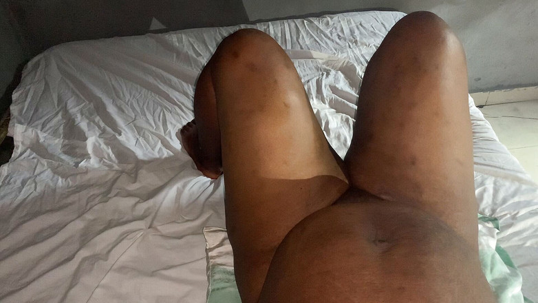 Nasty queen: Naztyqueen encontró a un chico guapo con bbc para penetrarla...