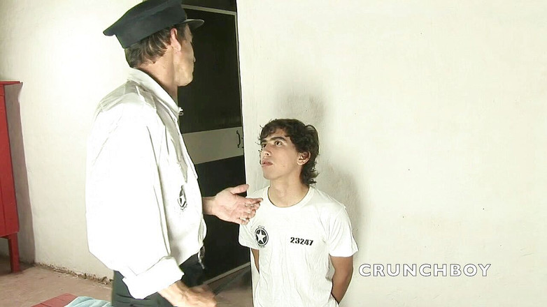 Straight fucking boy in uniform: Yougn Straigth prisonne rusedby poručníkem