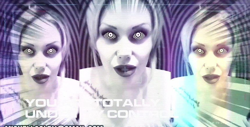 Goddess Misha Goldy: 私の目はあなたに私が望むすべてを私に言わせます!