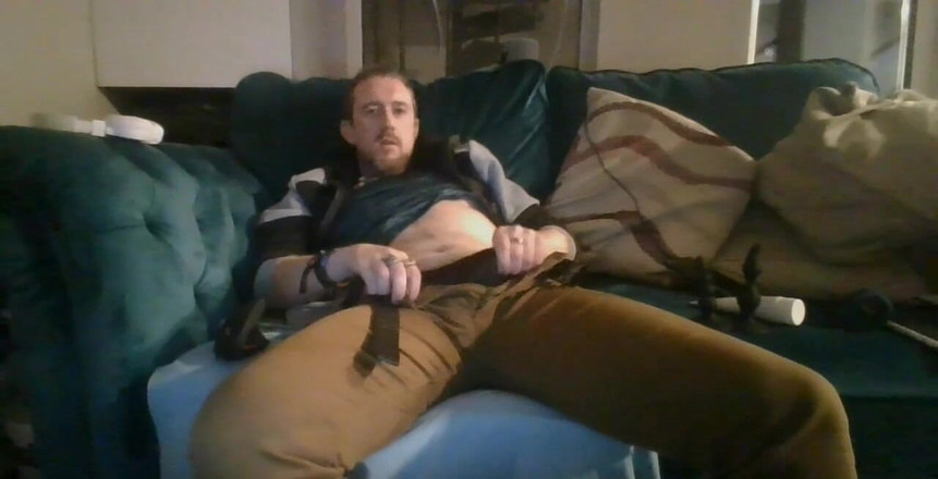 Dirty Talking Guy: Brzy budu žít... Chci, abychom se všichni udělali společně... Mám po...