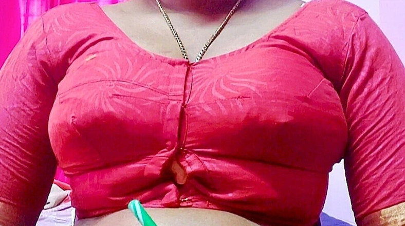 Desi Mohini: Red Chilli Hot Desi MILF sex s indickým klukem