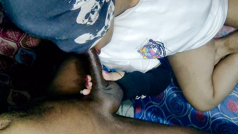 Sonamone07: Туга пизда отримує жорсткий трах