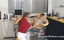 Rubber &amp; Clinic Studio - 1ATOYS: Perverzní anální fisting na gynekologické židli v latexu