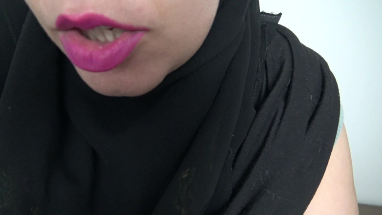 Souzan Halabi: Arabische brünette mit dicken titten und behaartem muschi