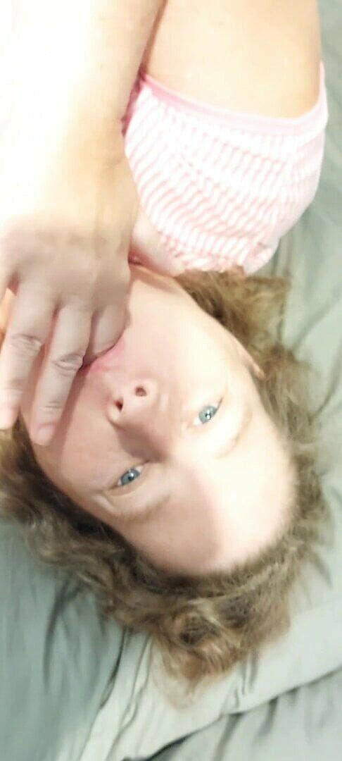 Beatniq: Une BBW blanche se tape une grosse bite noire en...