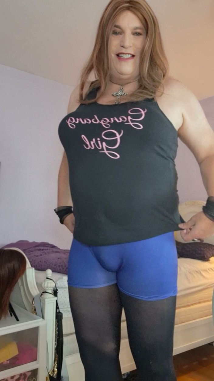 Victoria Lecherri: Do You Think I Will Get Attention in This Outfit?