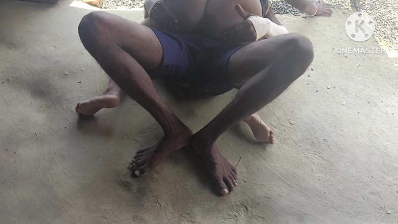 Nenika: 今日、バービーが私のところに来て、私を抱いた