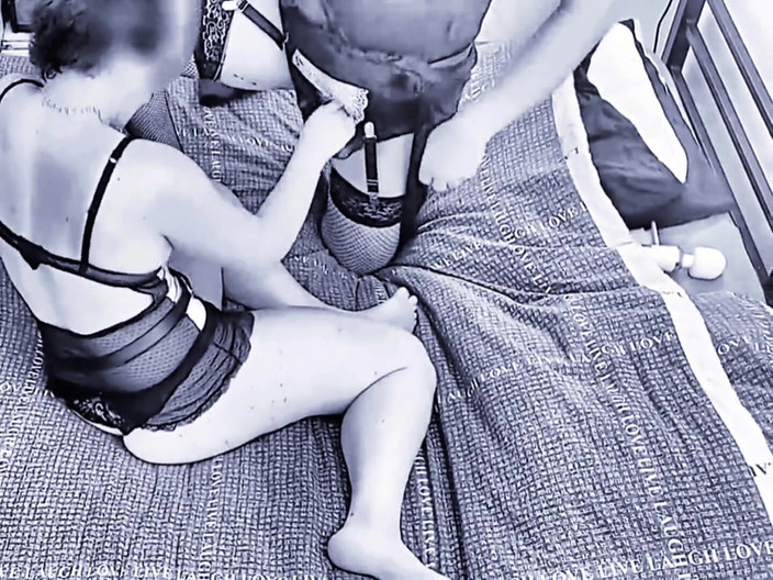 Nady-So: Con la mia amorevole culo troia sissy