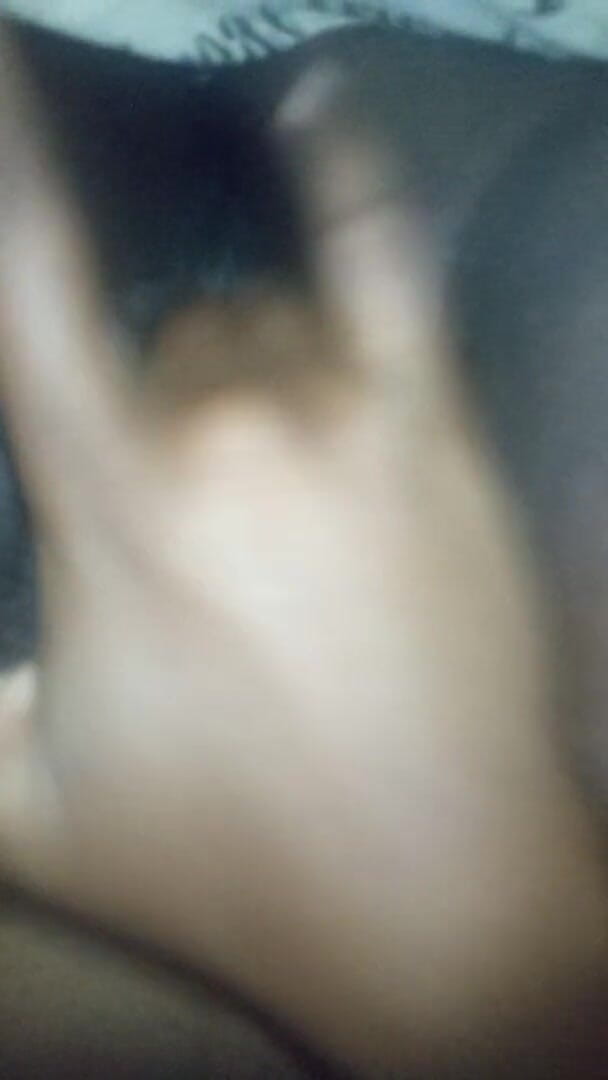 Sexy thando: Playing with my wet pussy