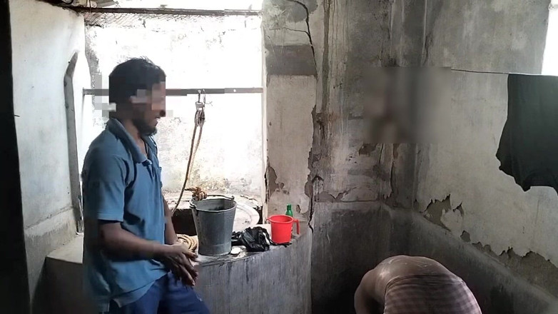 Desi Tits: Shower Bathing First Time Neighbour Guy Fucking Twink