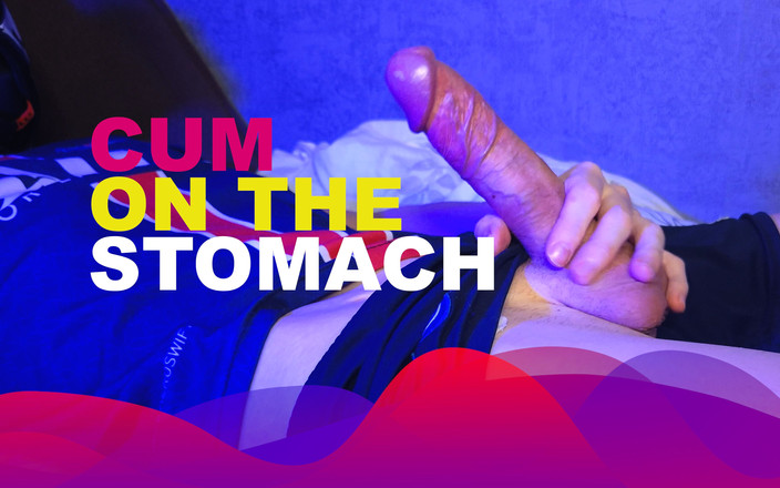 Sneakersmax98: युवा फुटबॉल खिलाड़ी चरमसुख और पेट पर वीर्य भरते हुए