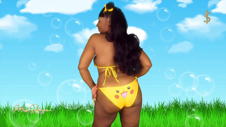 Miss-Safiya: Adorazione del culone di pika