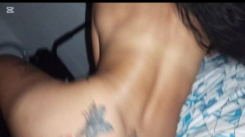 Balboafit2: Buatan sendiri, ngentot pacar ayah tiriku saat dia lagi istirahat...