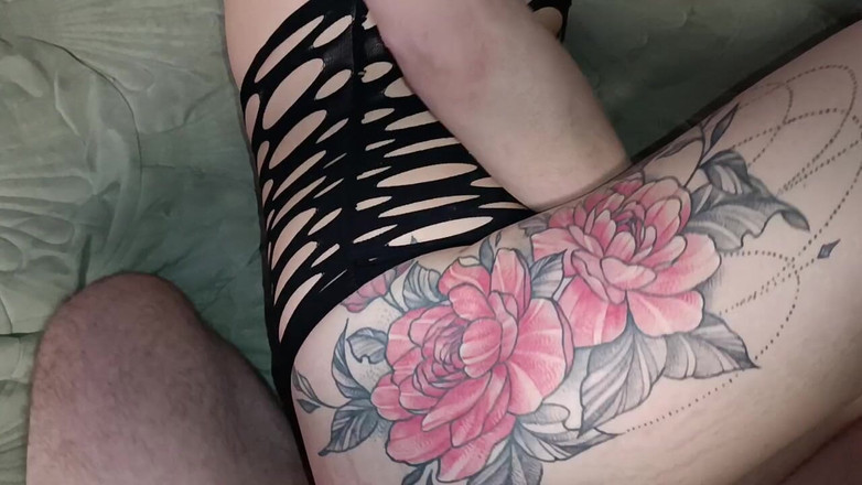 Irochka3008: Знищений брюнетка аналь: жорстокий оргазм і виділення сперми зсередини