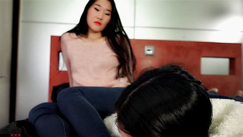 Foot Fetish Center: Fétichisme des pieds asiatique