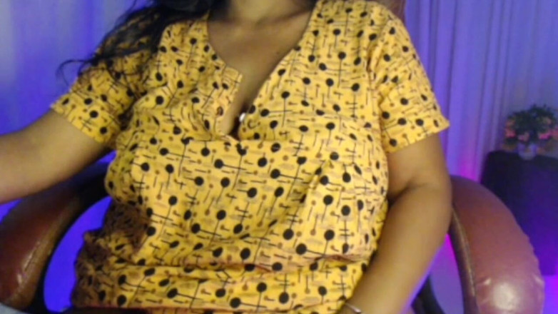 HotGirl21: Phụ nữ mang thai chơi với bộ ngực và bụng...