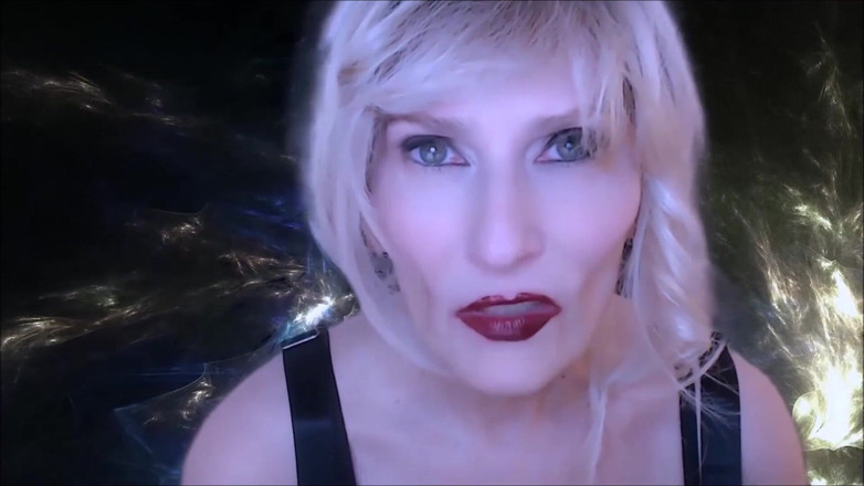 Mistress Chadford: Goddess Eyes