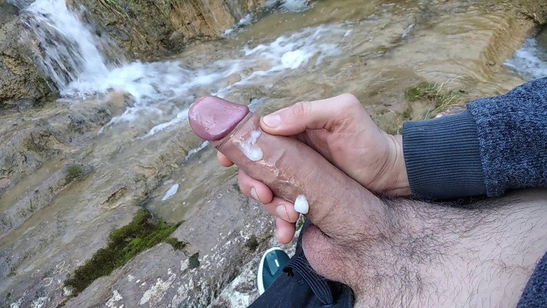Elvissc: Handsome Gives Perfect Cumshot From Nice Big Hard Cock Spit...