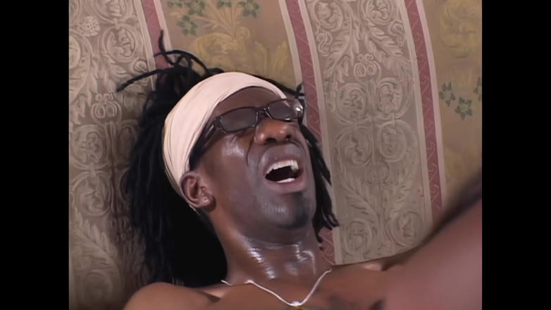 RATATATA!: 爱丽儿·亚历克萨斯：性公主令人惊叹的柔软乳房