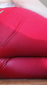 Wetting: Big Booty and Tight Red Jeans