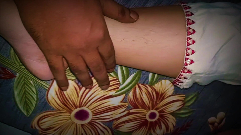 Catchybusty: Desi Ncr Knubbig röv Wali Bhabhi Ko Lund Chahiye Kollektion