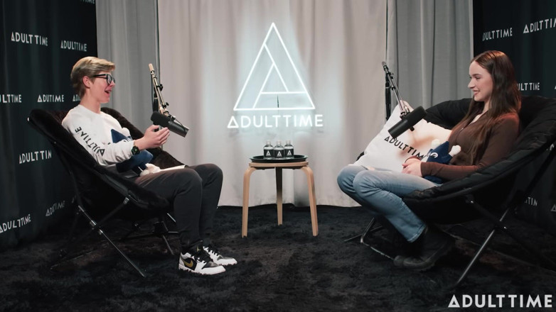 Adult Time Podcast: Hazel Moore: mormoons doorweken, porno acteren en het feest over |...