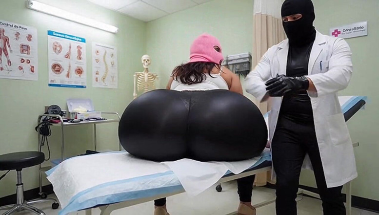 Xprohibidox1: Doktor bertentangan memberikan urutan punggung minyak sesat kepada pesakit montel