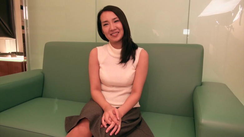 Japan Lust: Une chatte japonaise amateur se fait doigter et baiser