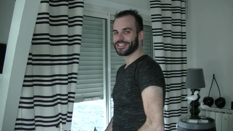 BAD BOYS FUCKERS FROM FRANCE: Fucked by surpruse by sexy Arab for Christmas
