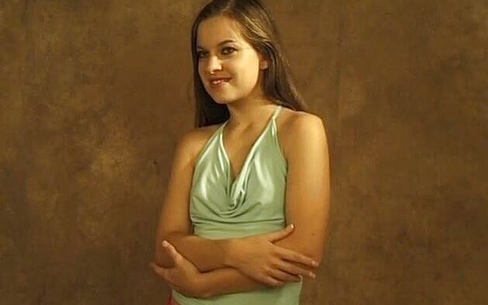 Flash Model Amateurs: Casting of a adorable small tits teen
