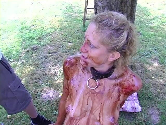 Lucky Wankerz: Lovely blonde is toying her cunt outdoor