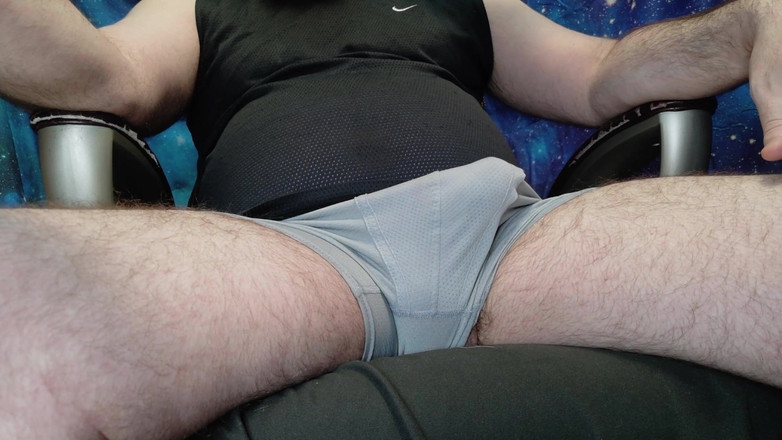 JJ7779: 2025 年 11 月 26 日