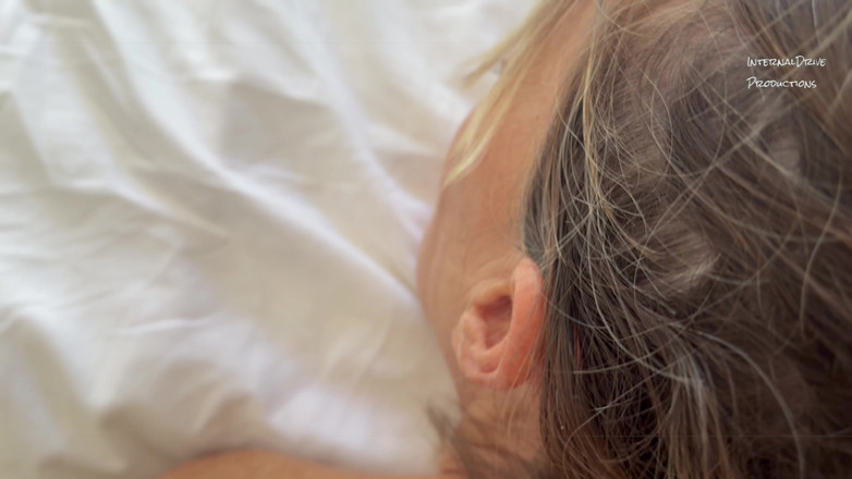 InternalDrive: Podatni Na Tyłek Czczą Wielki Kutas Pochowany W Jej Seksowny...