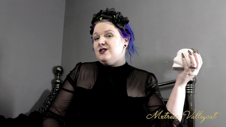 Mxtress Valleycat: Locktober, aber mach es gespenstisch