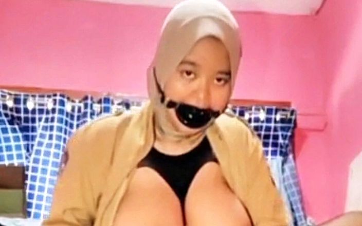 Jilbab69: Dalam hening aku belajar untuk tak merasa sepi