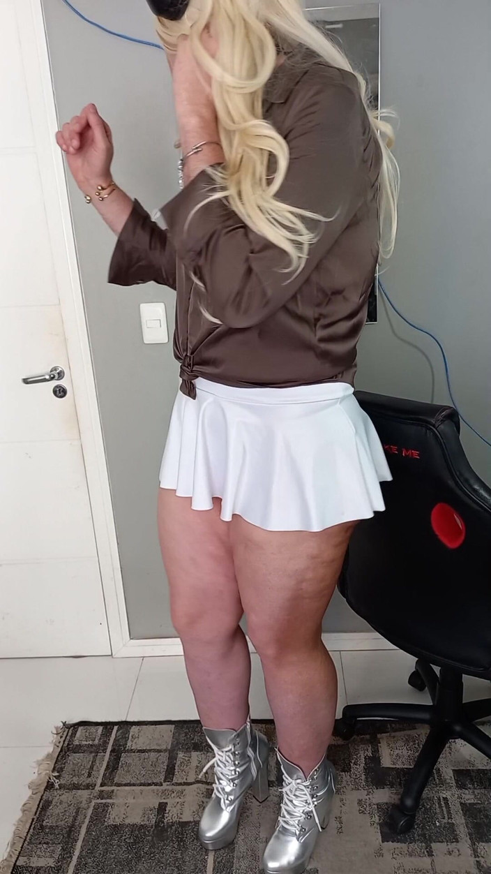 Sexy ass CDzinhafx: Tanec s mikrosukní