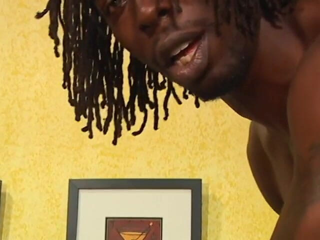 First Black Sexperience: Un grande cazzo nero e asiatiche strette