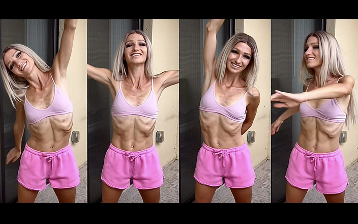 Elaina Button: Mager fit blond meisje rekt zich uit en traint op...