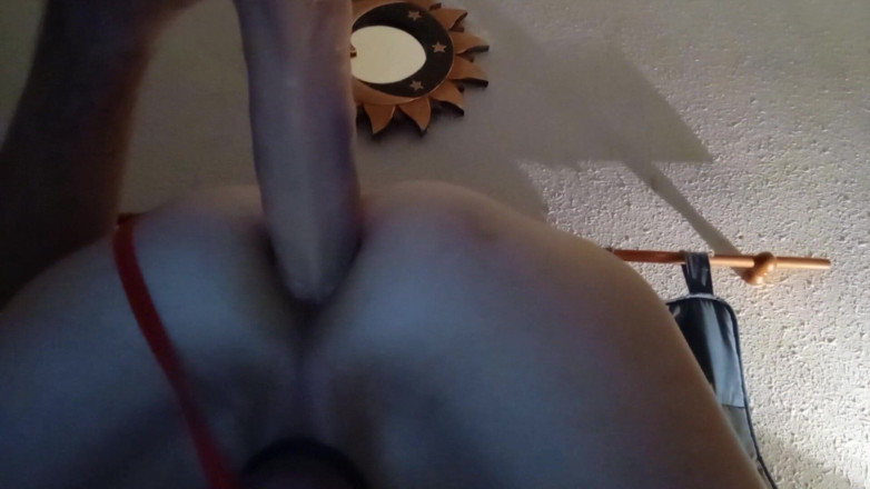 Ratapcxsumi: On all fours fucking my anus